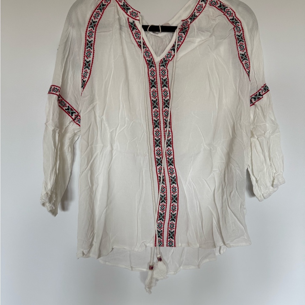 NWT Delila Texas White Blouse with Embroidery